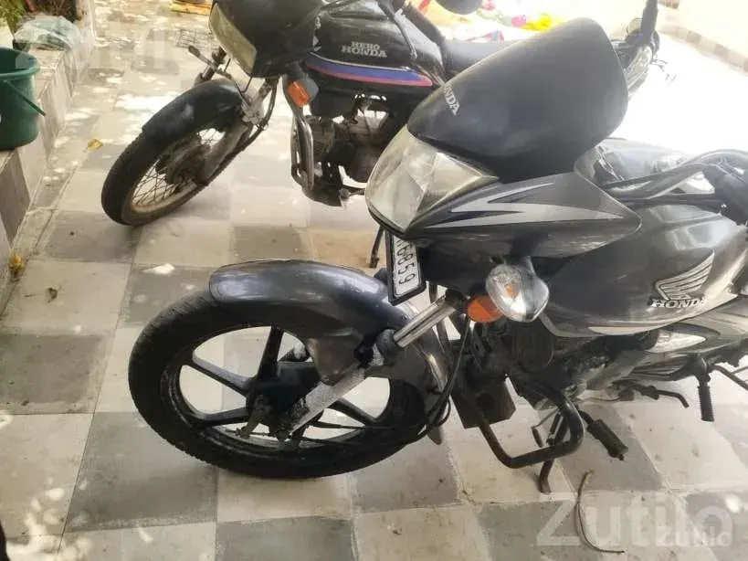 2017 Honda Shine Motorcycle for Sale - બાઇક્સ - જામજોધપુર - Image 4