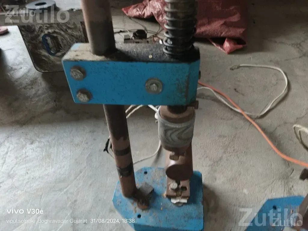 Bangle Riveting Machine Set with 6 Tools - મશીનરી - જસદણ - Image 2