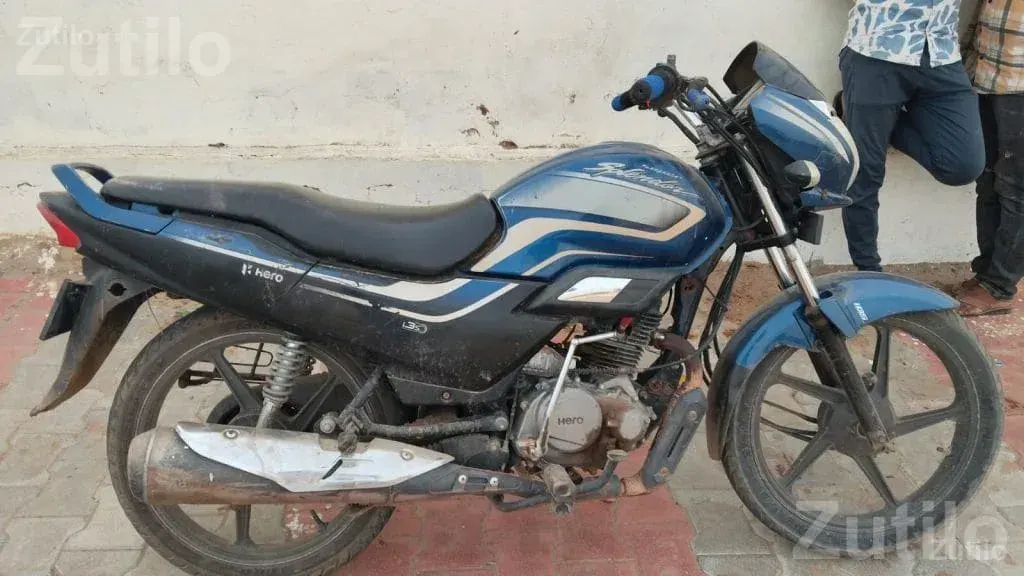 Hero Super Splendor 2020 Blue Bike - Bikes - Santalpur - Image 2