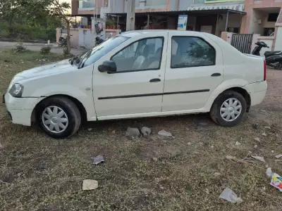 લોગાન ગાડી વેચવાની છે