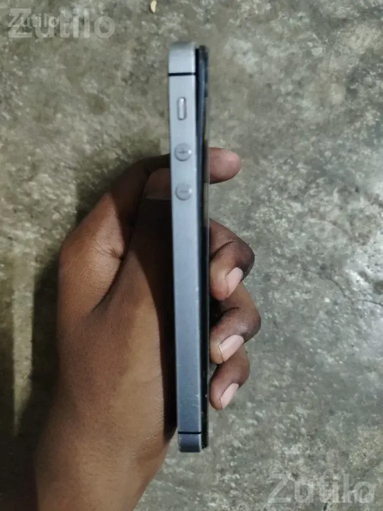 Apple iPhone 5s Smartphone - મોબાઇલ ફોન - જુનાગઢ - Image 3