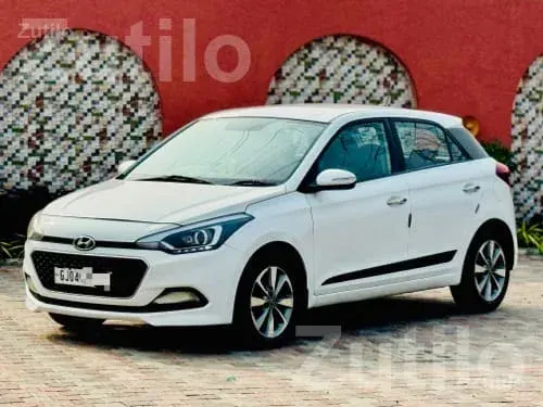 Hyundai i20 Elite Asta O Diesel 2017 - Cars - Surat City - Image 2