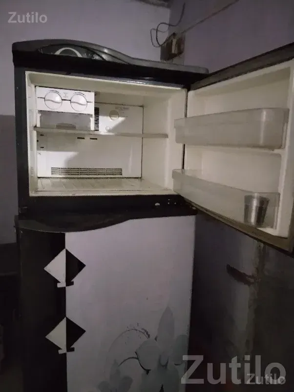 Godrej Single Door Refrigerator Used - Mobile Phones - Sutrapada - Image 2