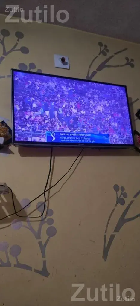 Universal 42 Inch Smart TV - TVs - Rajkot City - Image 4