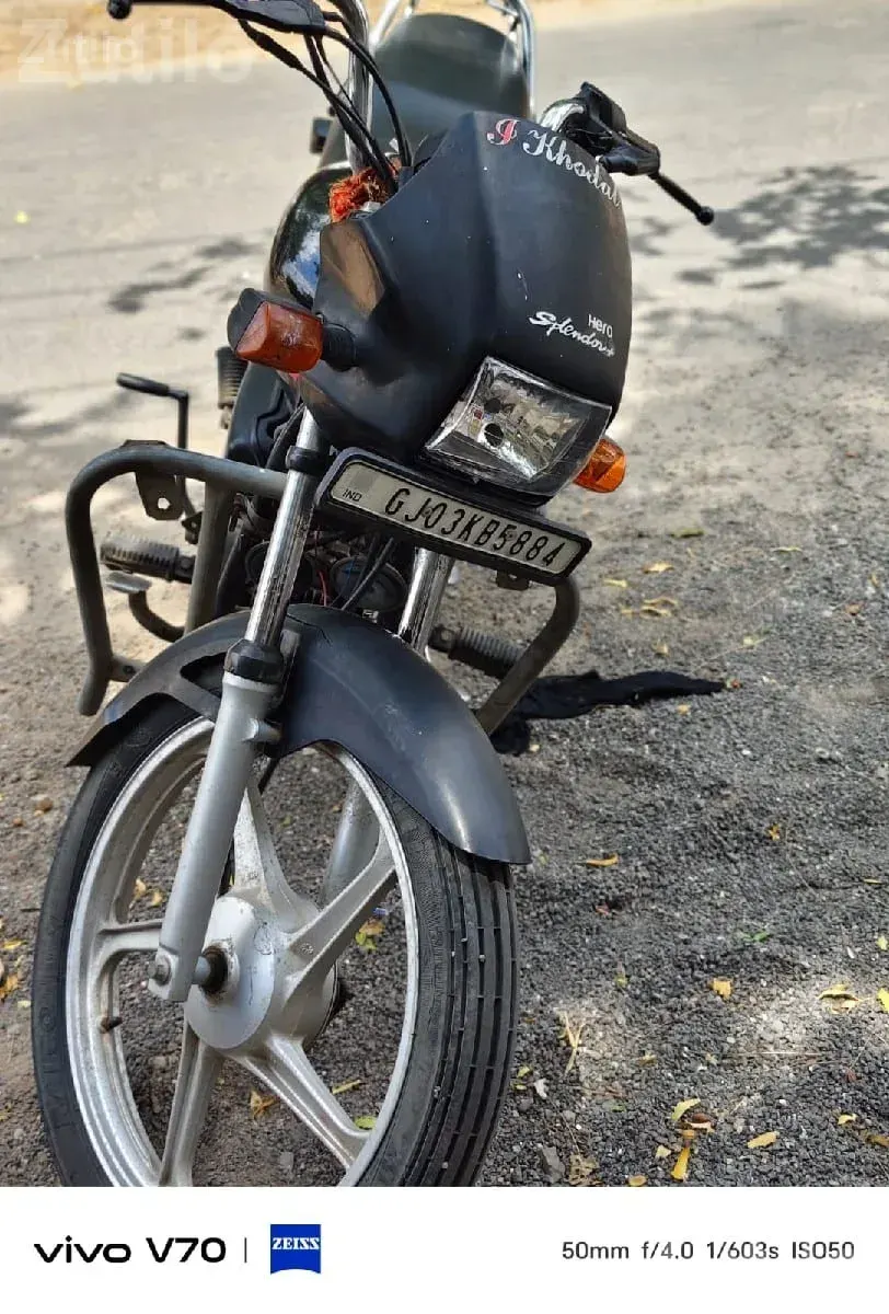 Hero Splendor Plus 2017 Self Start Bike - બાઇક્સ - રાજકોટ શહેર - Image 2