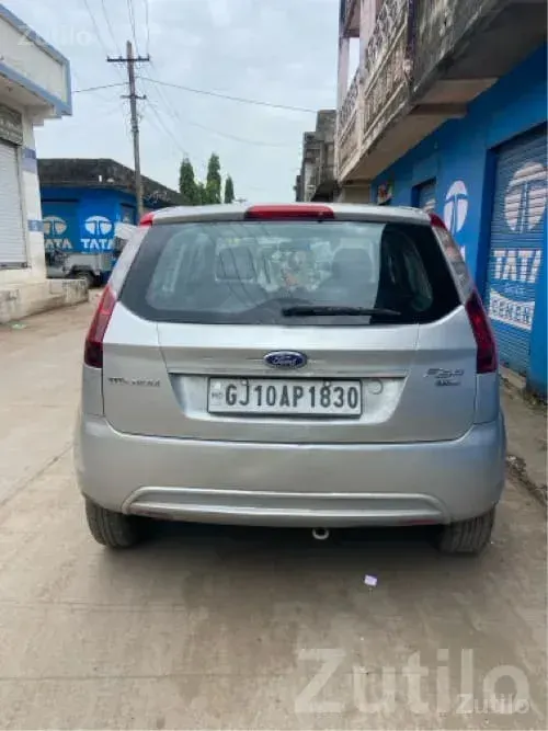 Ford Figo 2011 Silver Hatchback - Cars - Bhanvad - Image 2