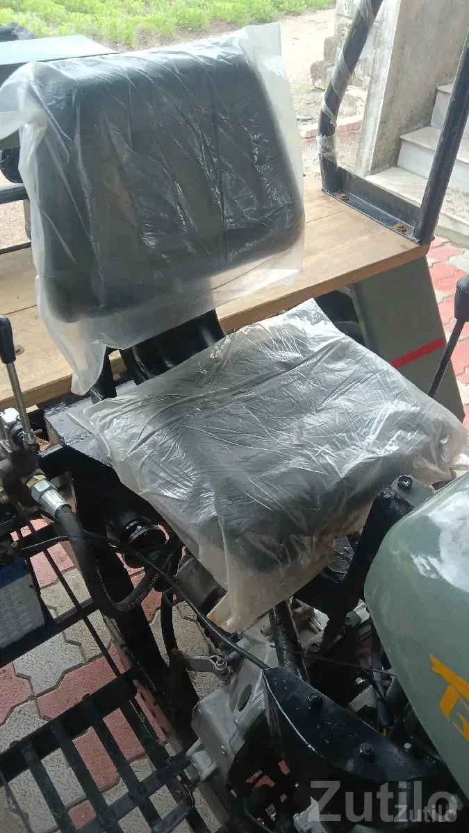 Sanedo Vehicle Seat for Sale - ઓટો પાર્ટ્સ - પોરબંદર - Image 3