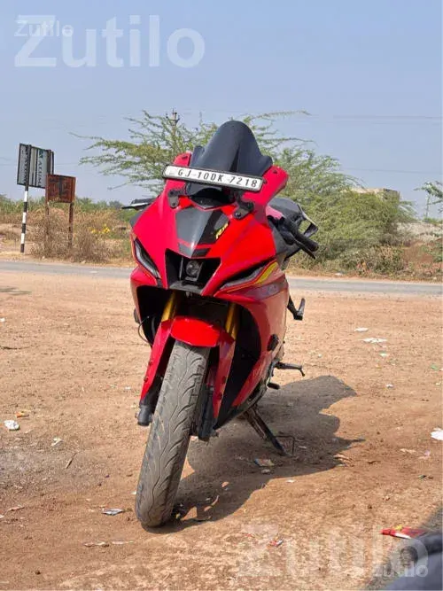 Yamaha R15 V4 2022-23 Model, 17,000 km - Bikes - Dhrol - Image 3