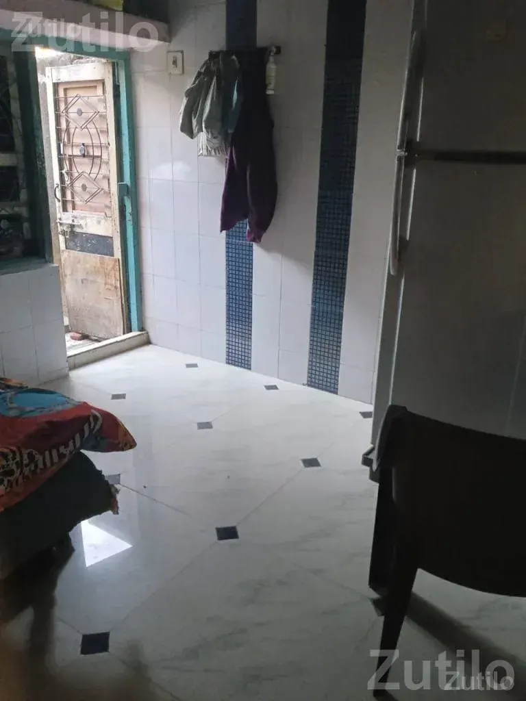 House for Sale in Devpara Area - ઘર વેચાણ માટે - રાજકોટ શહેર - Image 5