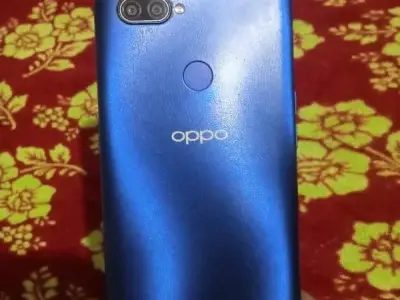 OPPO Blue Smartphone with Dual Camera OPPO Blue Smartphone with Dual Camera