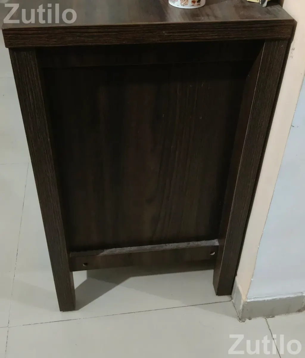 Wooden cupboard unit ( Engineered) - વોર્ડરોબ, કબાટ અને સ્ટોરેજ - દસ્ક્રોઇ - Image 2
