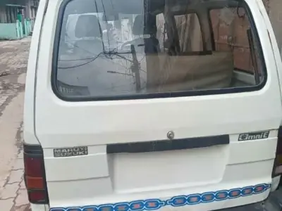 Maruti Suzuki Omni White Family Van
