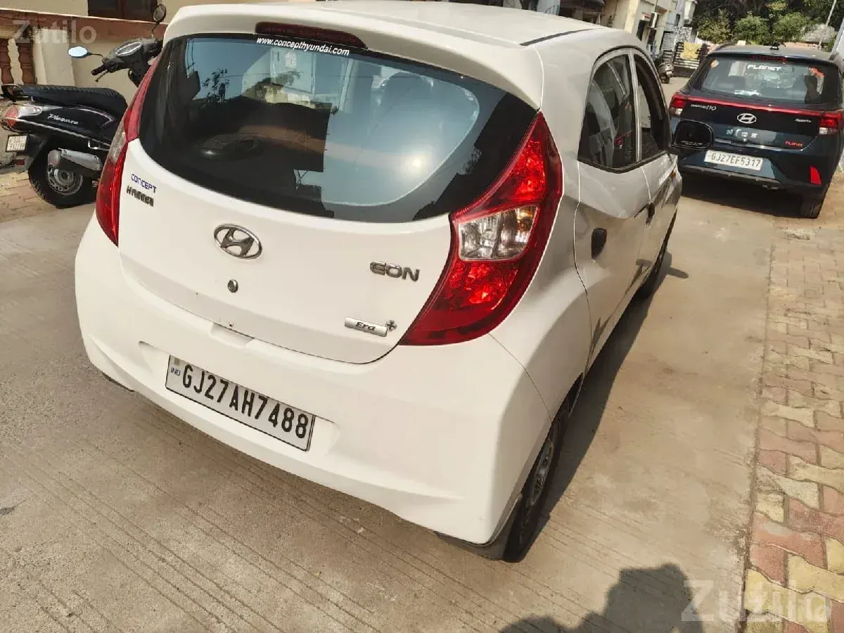 Hyundai EON Era+ 2015 Petrol Manual Car - કાર - વિસાવદર - Image 2