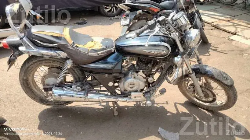 Bajaj Avenger 220 Bike Model 2017 - બાઇક્સ - અમદાવાદ શહેર - Image 4