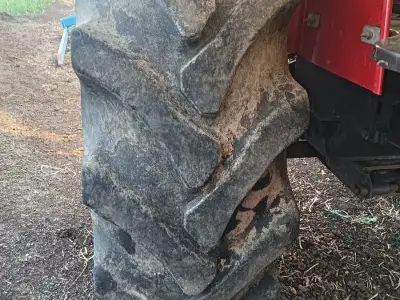 13.6-28 Tractor Tyre in Good Condition 13.6-28 Tractor Tyre in Good Condition