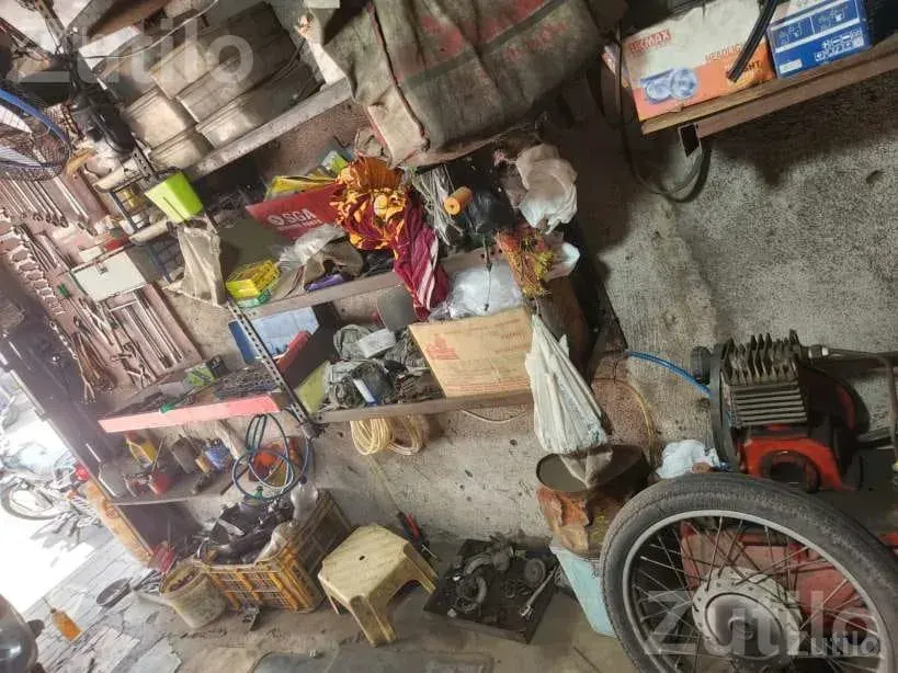 Auto Garage Shop for Sale with Running Setup - દુકાનો - સુરત શહેર - Image 3