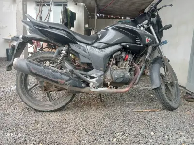 2015 Hero Hunk Motorcycle for Sale