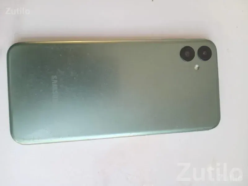 Sleek Black Touchscreen Android Mobile - Mobile Phones - Bhanvad - Image 3
