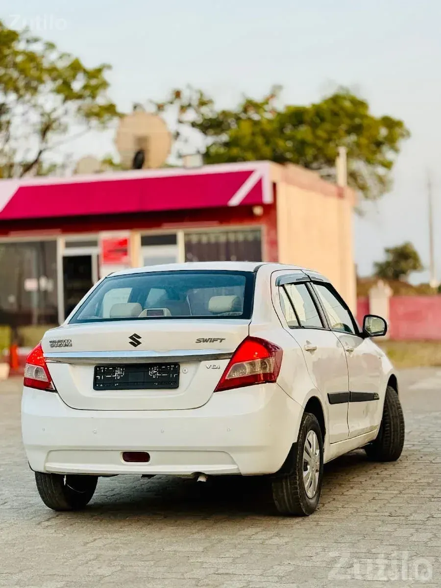 White Maruti Swift Dzire Sedan Car - કાર - કેશોદ - Image 2