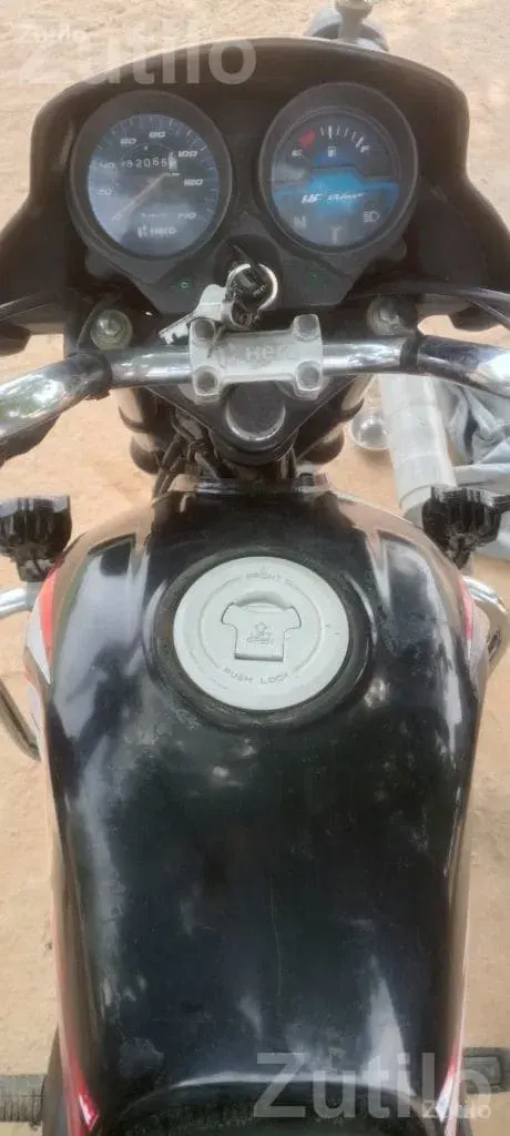 2015 Deluxe Bike with Company Fitting - બાઇક્સ - ધાનેરા - Image 3