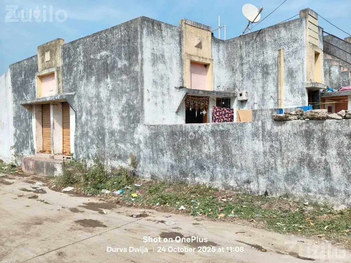 1 BHK Corner Property with 2 Small Shops - Commercial Property - Junagadh City - Image 2