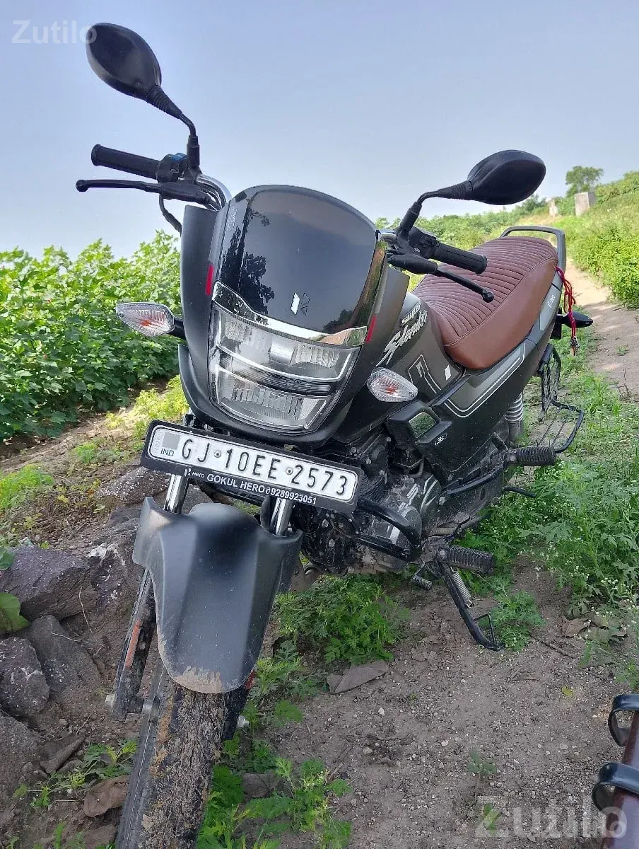 Hero Super Splendor 2025 Bike for Sale - બાઇક્સ - લાલપુર - Image 2