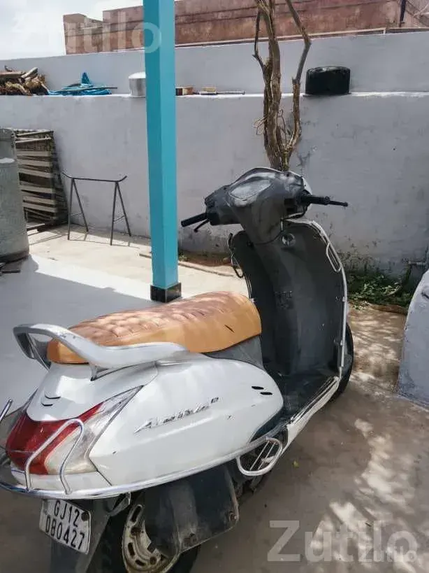 Honda Activa 2016 White Scooter - Bikes - Nakhatrana - Image 3