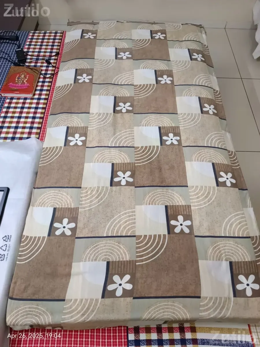 Pure ruhi gadda with pure cotton cover - Beds & Mattresses - Vadodara City - Image 4