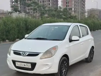Hyundai i20 Sportz 2010 Petrol CNG Manual Hyundai i20 Sportz 2010 Petrol CNG Manual