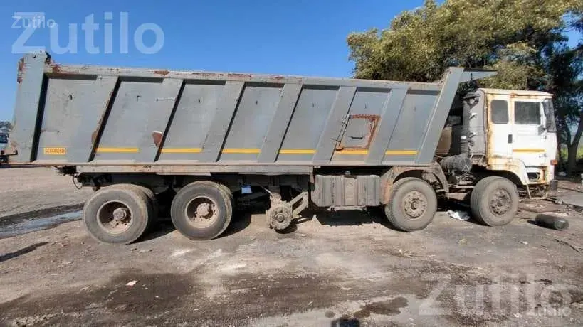 Ashok Leyland 14 Wheel Tipper 2019 - ટ્રક અને લોરી - સાયલા - Image 2