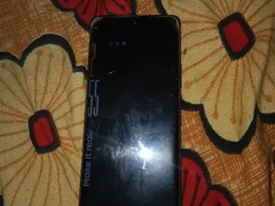 Realme Smartphone in Good Condition Realme Smartphone in Good Condition