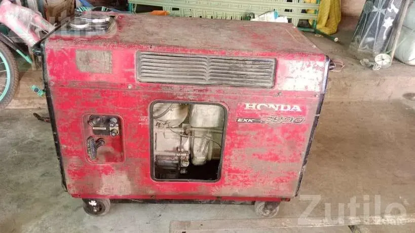 Honda EKK 2800 Generator - Generators & Power Equip. - Waghai - Image 2