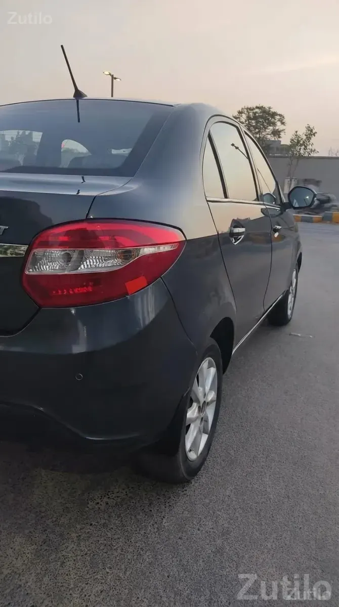 Tata Zest Grey Sedan in Good Condition - Cars - Ahmedabad City - Image 2