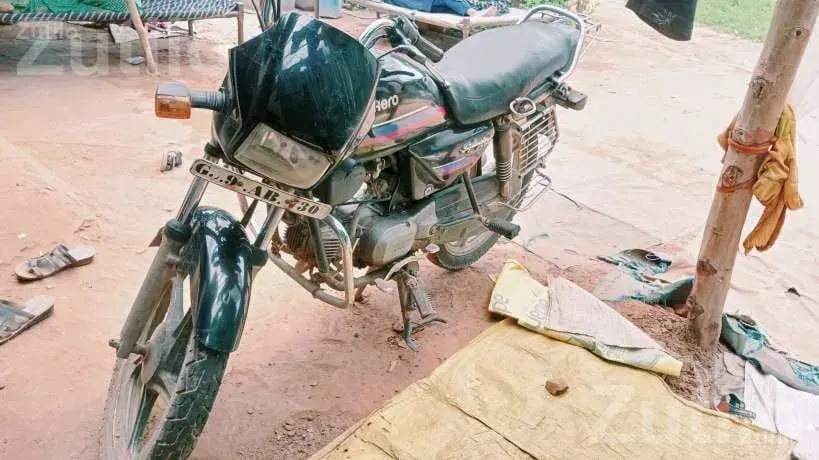 2005 Hero Honda Splendor Black Bike - Bikes - Bhiloda - Image 2