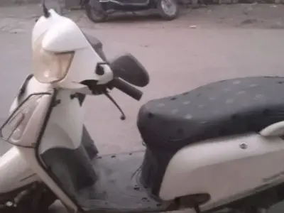 Honda Aviator 2013 White Scooter