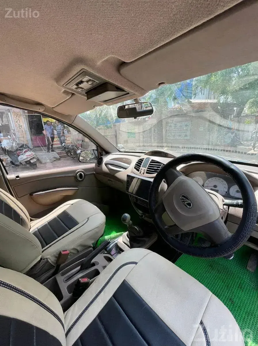 Mahindra Xylo 2013 D4 Diesel White - કાર - અમદાવાદ શહેર - Image 4