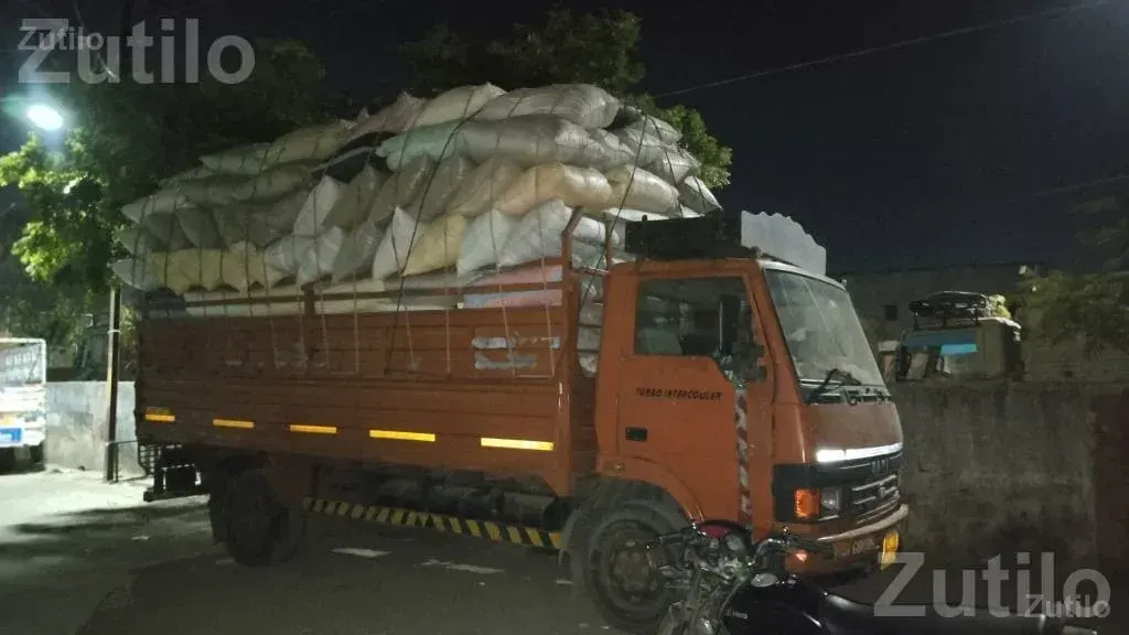 Tata 909 Truck 2011 Model - Trucks & Lorries - Junagadh City - Image 2