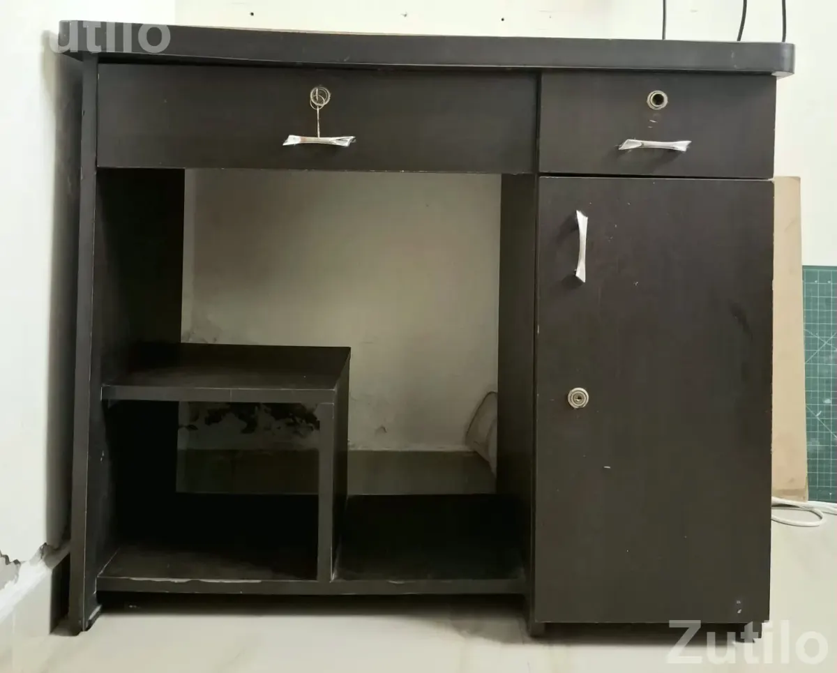 Study Table - ડાઇનિંગ ટેબલ - અમદાવાદ શહેર - Image 1