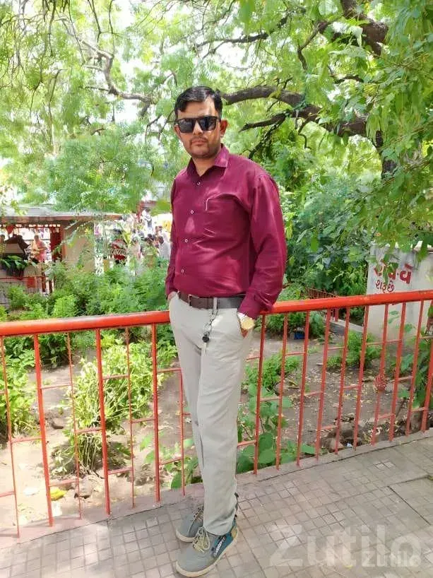 Office Boy and Data Entry Job Seeker - ઓફિસ / એડમિન નોકરી - ભાવનગર શહેર - Image 3
