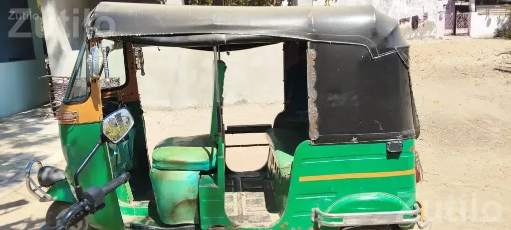 2018 CNG Auto Rickshaw Compact - ઓટો રિક્ષા - પાટણ શહેર - Image 4
