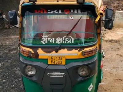 Bajaj Maxima CNG Auto Rickshaw 2nd Owner Bajaj Maxima CNG Auto Rickshaw 2nd Owner