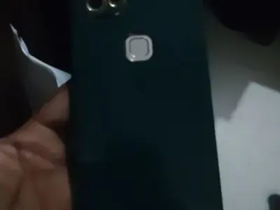 Vivo 1617 4G Smartphone