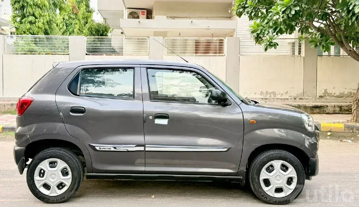 Maruti Suzuki S-Presso Grey Hatchback - Cars - Bhanvad - Image 3