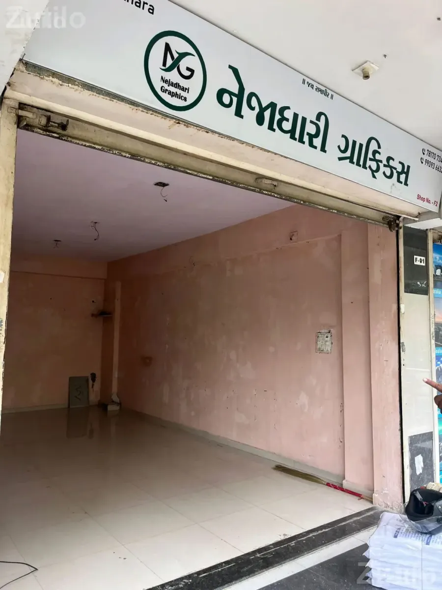 Modern Double Shutter Shop for Rent - Shops - Surat City - Image 2