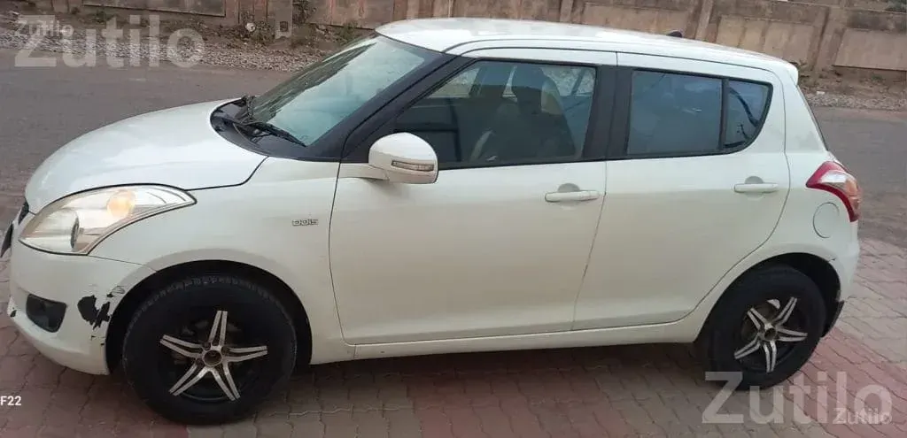 Maruti Suzuki Swift 2012 Diesel 3rd Owner - Cars - Wankaner - Image 3