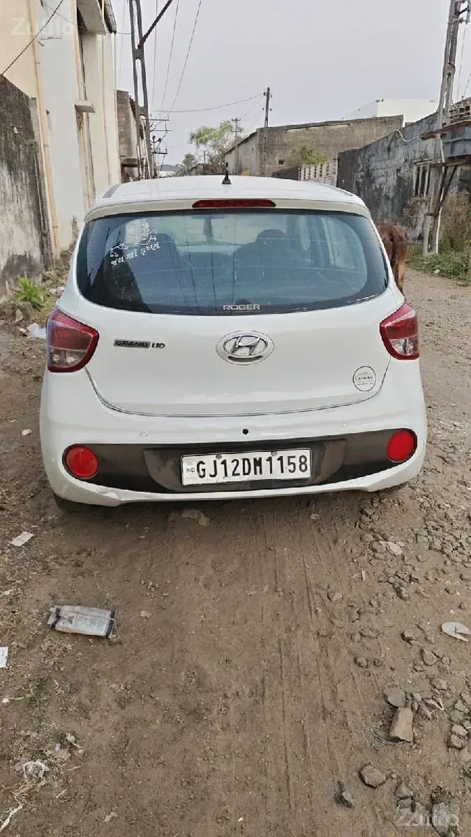 Grand i10, 1 owner, Petrol+cng - કાર - કેશોદ - Image 3
