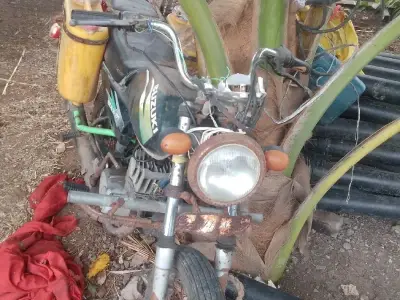 Suzuki Max Motorcycle Used Condition Suzuki Max Motorcycle Used Condition
