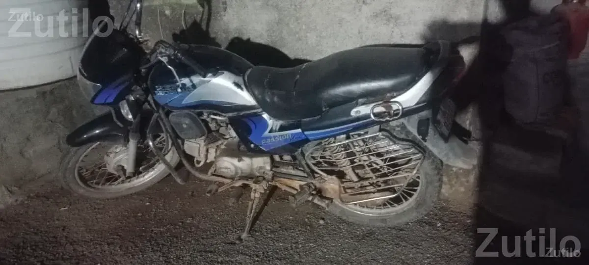 Hero Honda Passion Plus 2005 Bike - બાઇક્સ - ખંભાળિયા - Image 3
