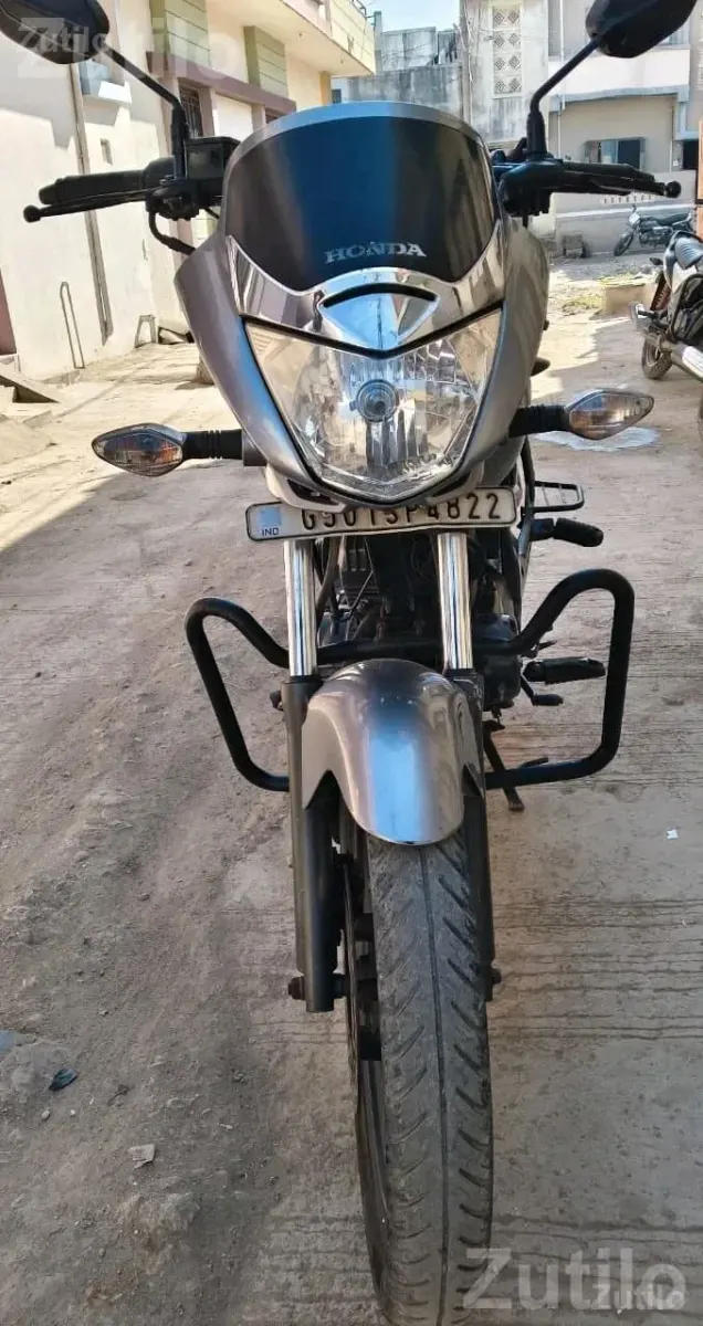 Honda CB Unicorn Bike in Good Condition - બાઇક્સ - ગાંધીનગર શહેર - Image 3