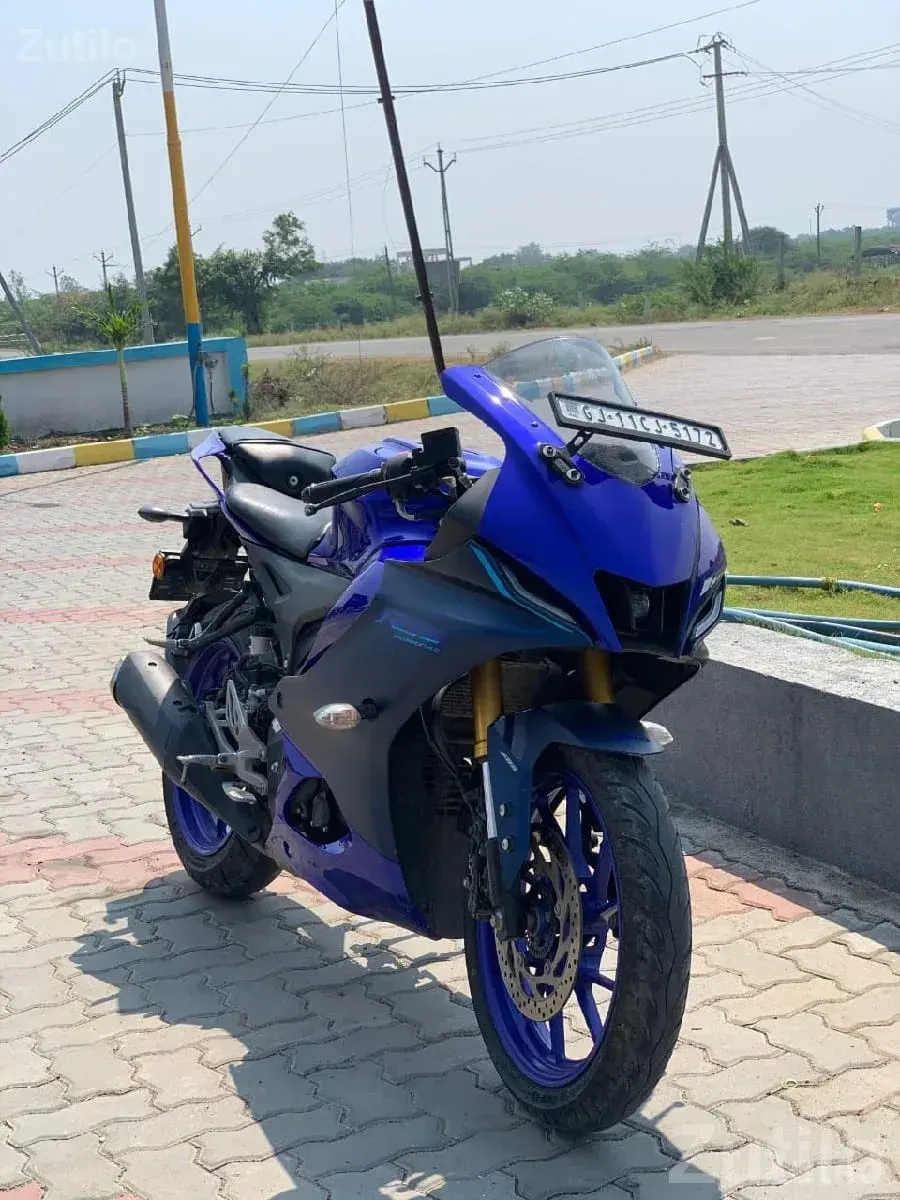 Yamaha R15 V4 2022 Used Sport Bike - બાઇક્સ - ભેસાણ - Image 2